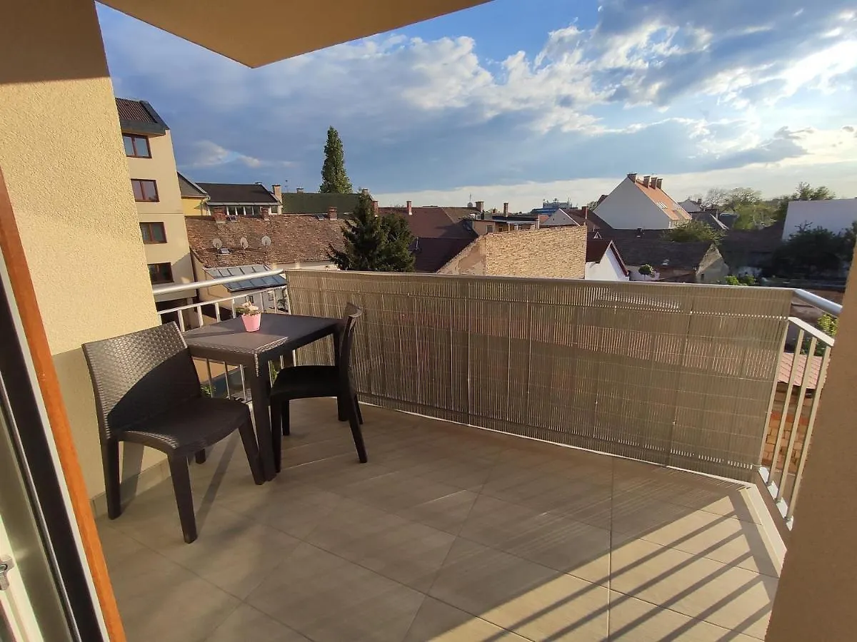 Bajcsy Apartment Debrecen