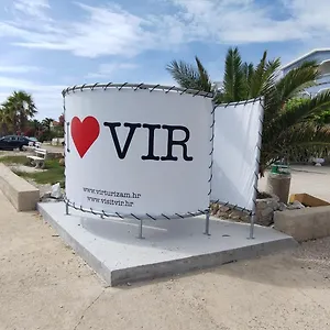 https://apartment-vir-23234-2.hotelinzadar.com