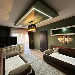 Mox Downtown Apartament