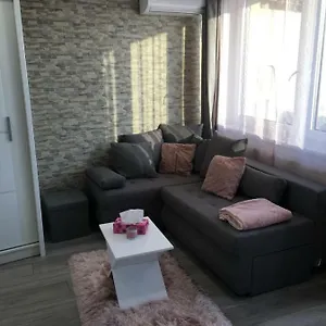 Rose Apartman